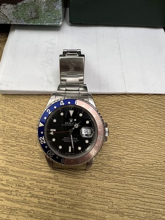 Rolex GMT master 2 pepsi bezel
