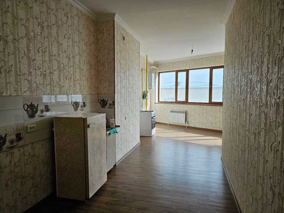 Ibin sino 3 xonalik  kvartira sotuvda