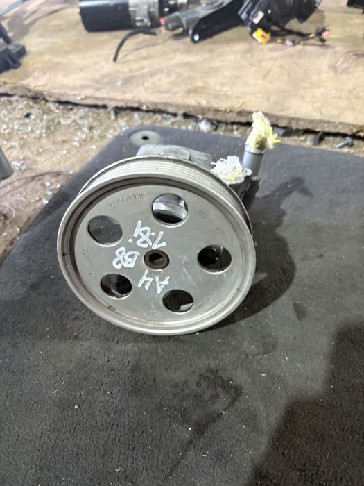 Audi A4 B8 1.8 tfsi 2.0tfsi Хидравлична Помпа