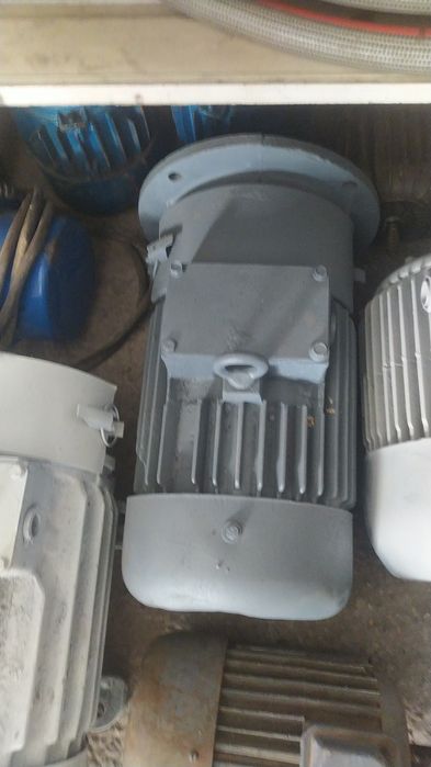 Продам электродвигателя