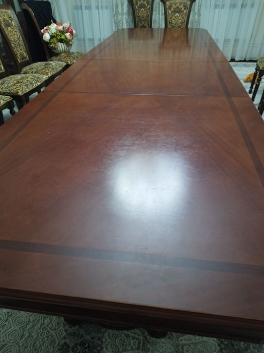Стол 5 метр, можно на 3 метра