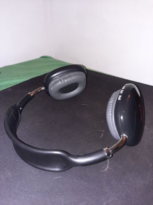 P9 Bluetooth Headphones