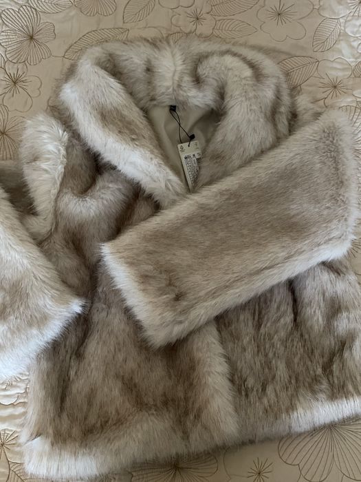 Екрю кожено палто с нормална кройка