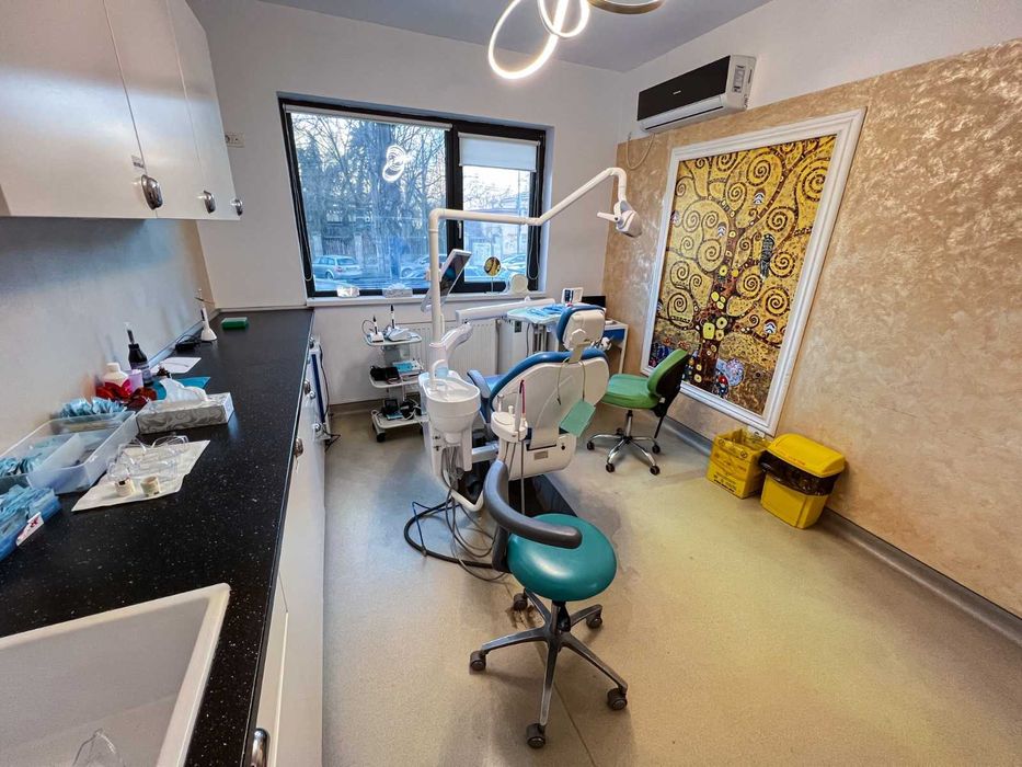 Clinica stomatologica de vanzare Bucuresti