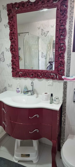 1829-Продава се двуетажна луксозна къща в кв. "Варош"