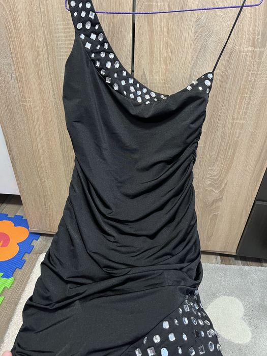 Rochita neagra simpla