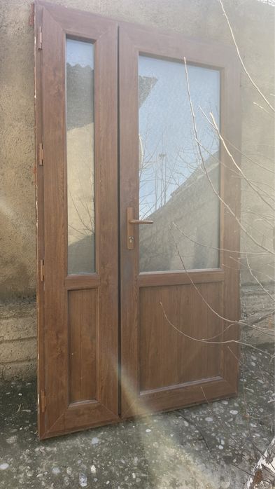 Входные двери Сыртқы есіктер бу