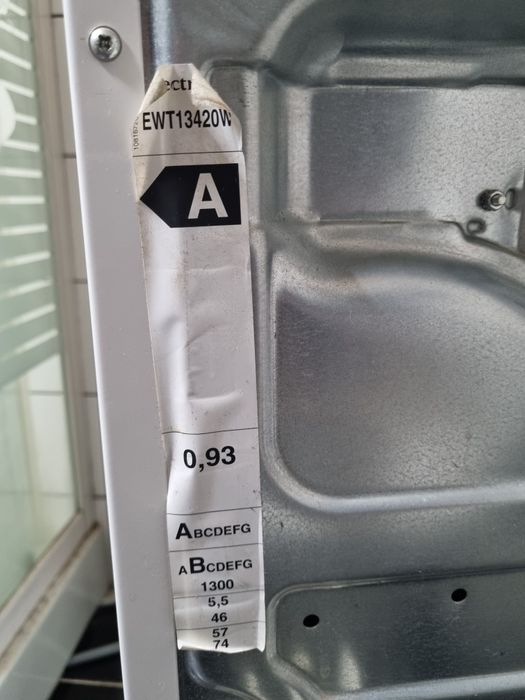 Masina de spalat haine Electrolux Inspire cu deschidere verticala