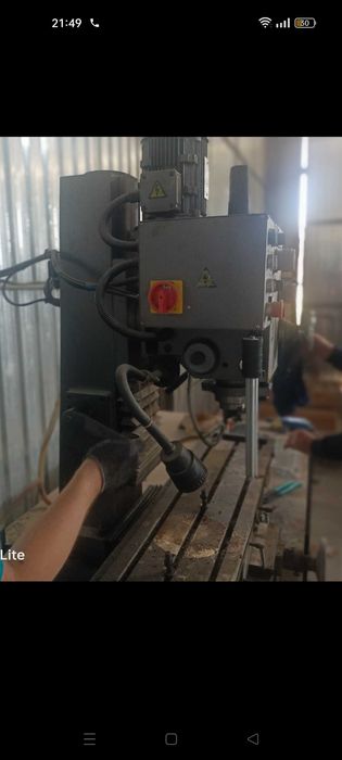 фрезировни е свирловни станок