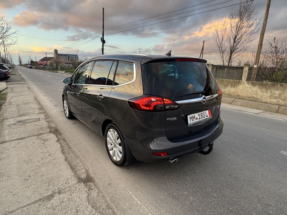 OPEL ZAFIRA C 7 LOCURI ! Posibilitate achizitionare rate !!