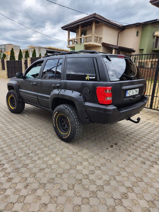 Jeep Grand Cherokee 2.7 autoutilitara N1G cu 4 locuri