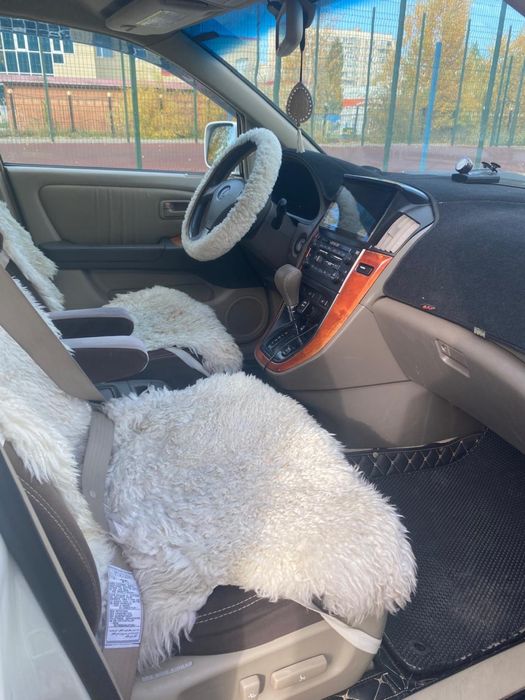 Продам машину Лексус РХ300