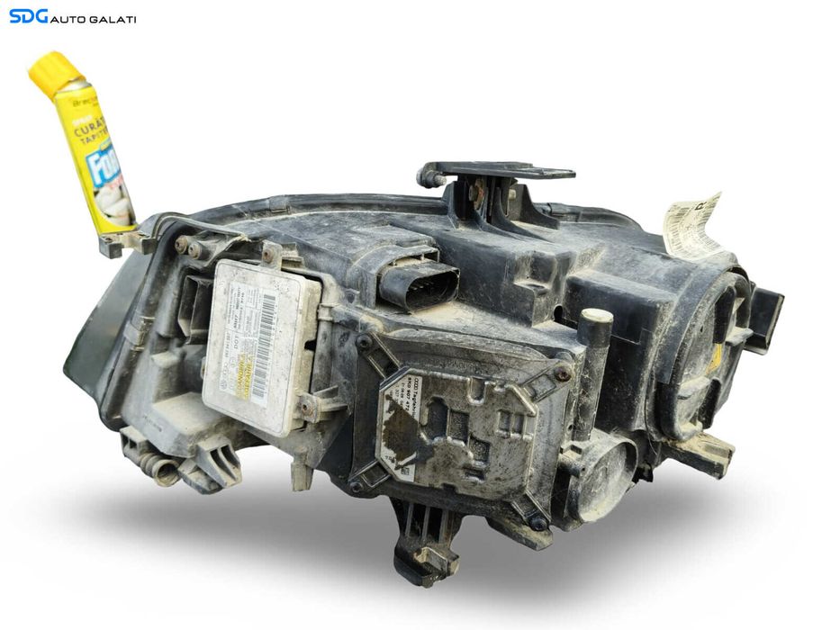 Far Dreapta Bi Xenon cu Lupa si LED Audi A4 B8 NFL Non Facelift 2008 - 2012 [K7331]