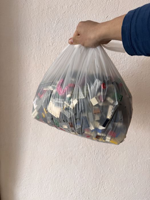 Продам большой пакет лего деталей