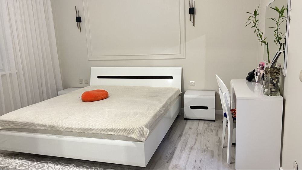 Мебель (Спальный гарнитур)