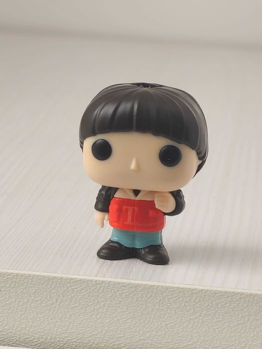 Фигурки с сериала,,очень странные дела,,