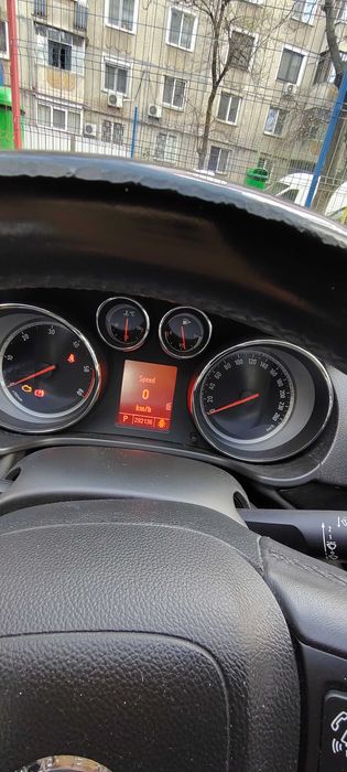 Vând Opel insigna 2.0