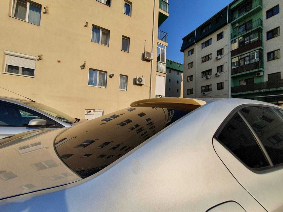 Eleron Luneta Skoda Octavia 3 ** LICHIDARE DE STOC **