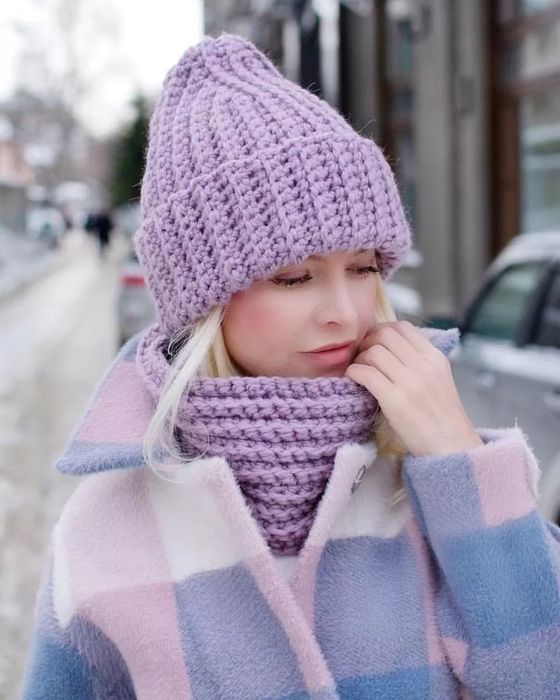 Вязанные шапки, комплекты