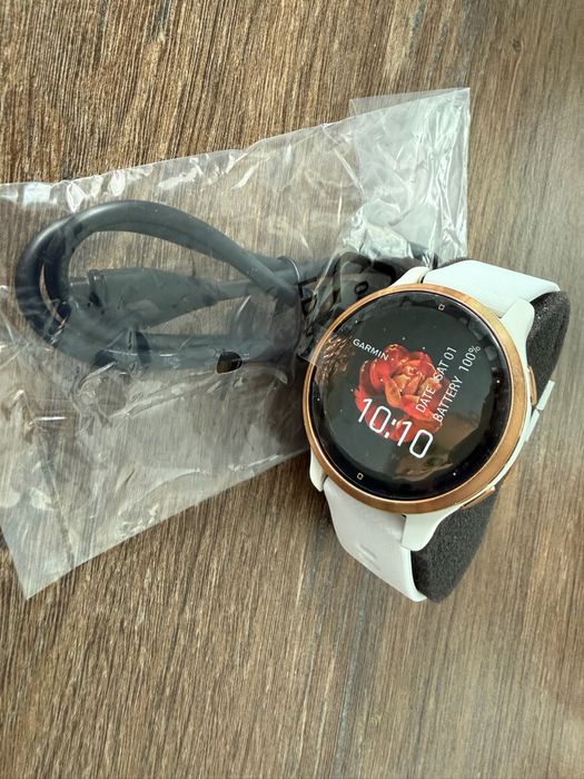 Часовник Garmin VENU 2S 40мм