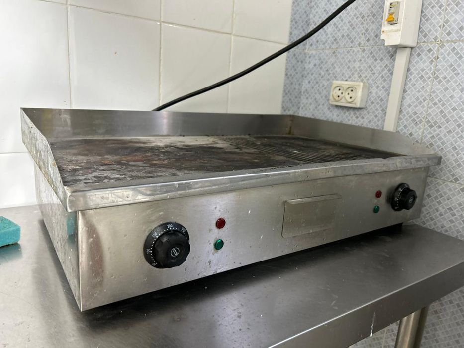 Морозильник и печь для бургер