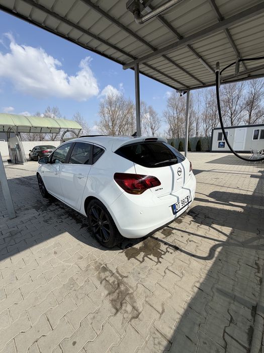 Opel Astra J 1.7 CDTI