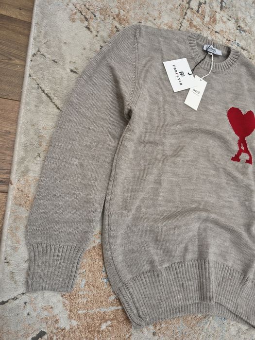 Pulover clasic Ami, guler rotund