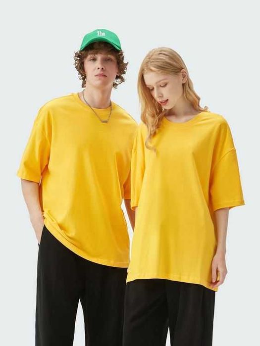 Футболка однотонная футболка. Универсальная футболка. Великан Футболка