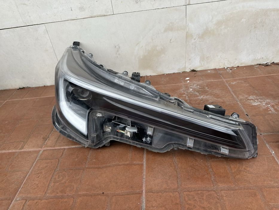 Фарове Toyota Corolla 18-24г FACELIFT