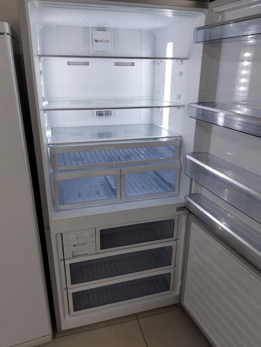 Продам холодильник с гарантией и доставка