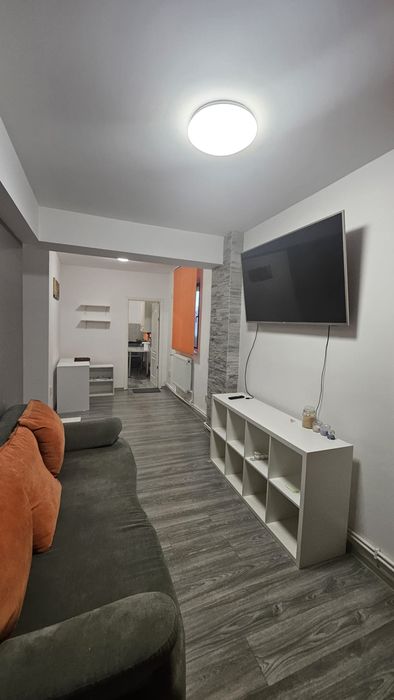 Inchiriez apartament 2 camere
