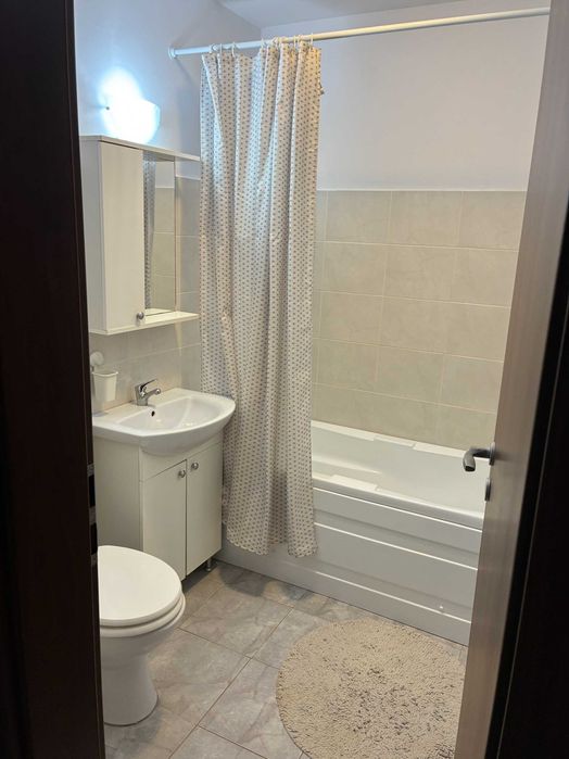 Proprietar inchiriez apartament 2 cam STUDIO 44mp et.4/5 TOT NOU 10 min mers metrou APARATORII PATRIEI M2 + parcare pt cei cu masina