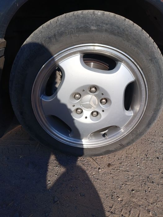 Мерседес 124 250