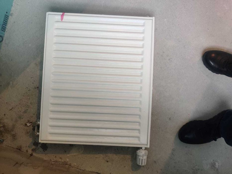 Радиатор белый стальной