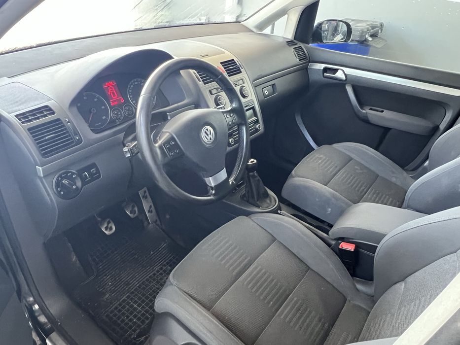 VW Touran 2.0TDi BMM 2010
