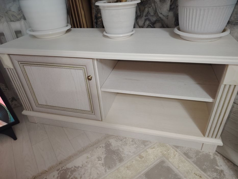 Продам большой телевизор смарт