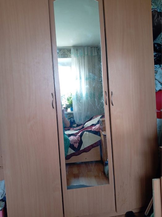 Продам спальный гарнитур