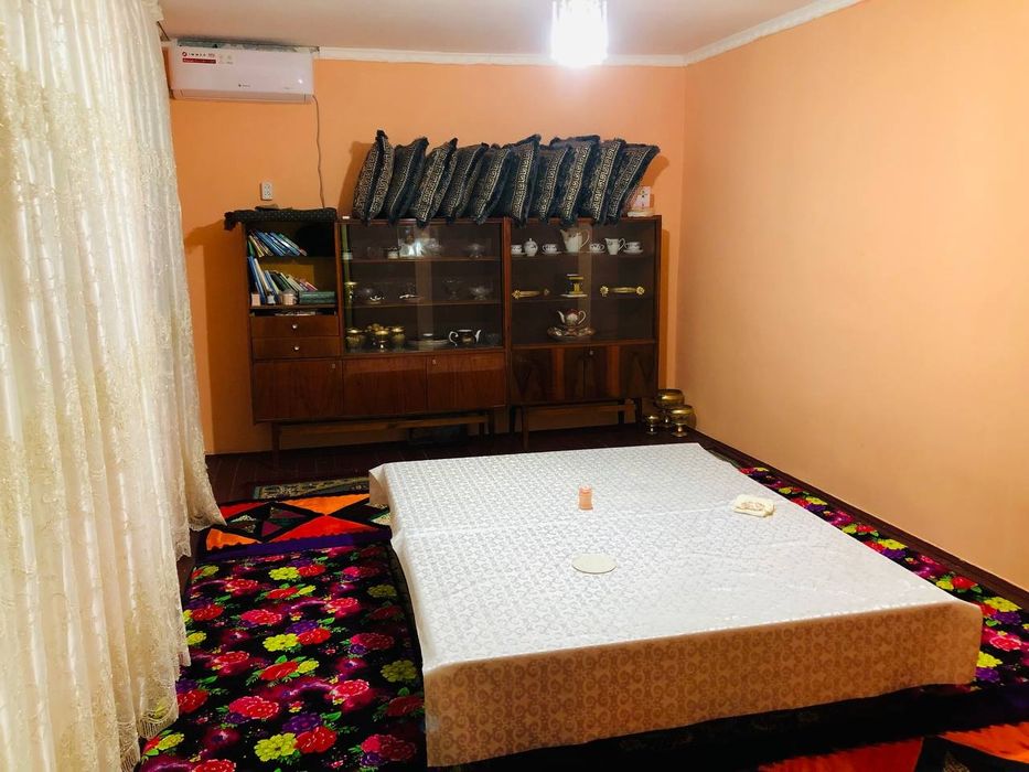 Assalomu aleykum! Toshkent Maxalada 6 sotixli xovlili uy sotiladi