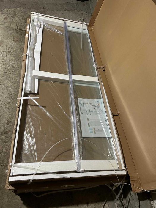 Cabina de duș din sticlă