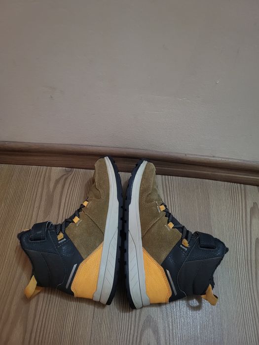 Ghete/Cizme/Bocanci copii Quechua Decathlon nr  33