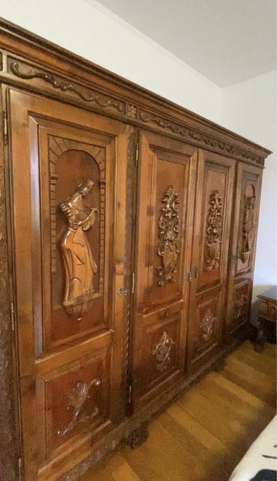 vând mobila dormitor lemn masiv sculptat stil renastere spaniola
