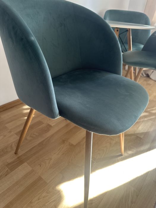 Scaune catifea turcoaz