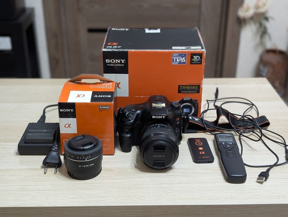 Фотоаппарат SONY ALPHA 57
