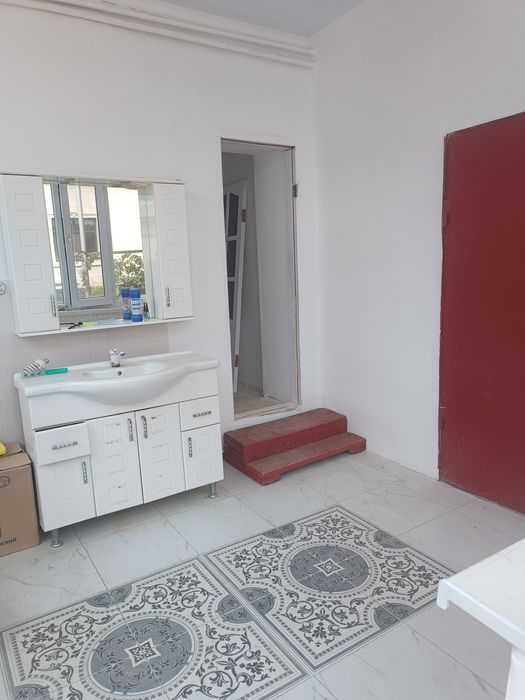 Здание, в аренду