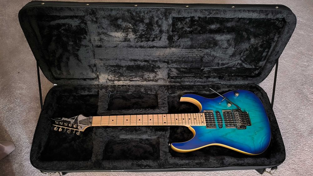 Toc/cutie de transport pentru chitara electrică - Razzor Case