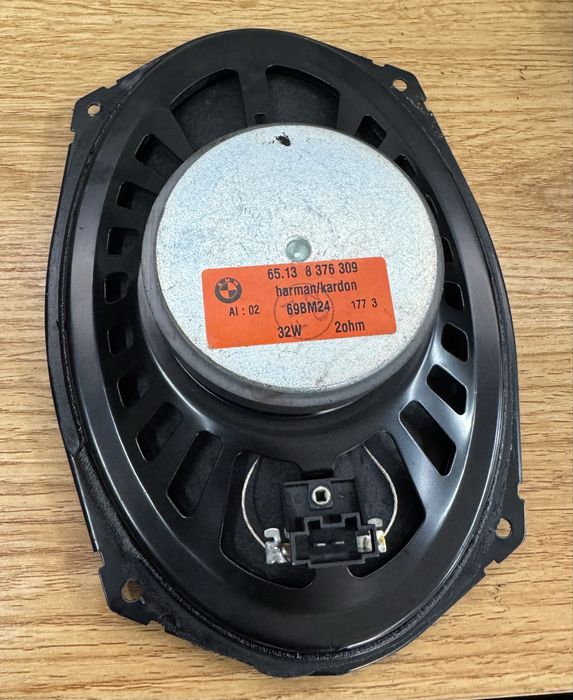 Комплект озвучение Harman Kardon за BMW E46 комби