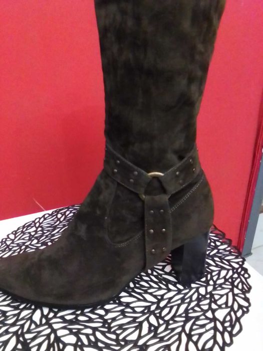 Велурени ботуши №38 маслено зелени