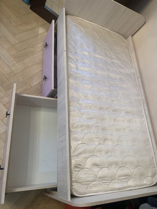 Продам Кровать подростковую