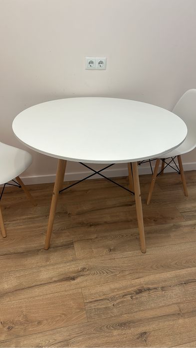 Стол 110 см новый в упаковке