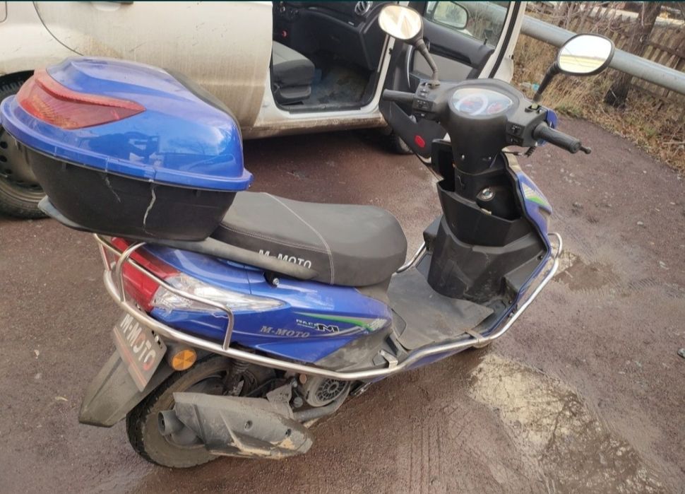 Скутер 125 кубов